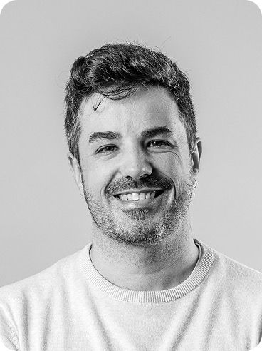 Alejandro Zarzalejo - Manager, Digital Product Designer