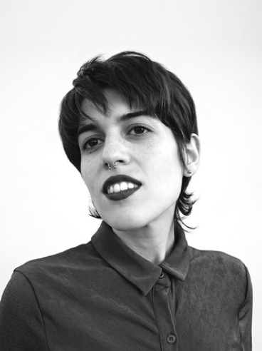 Paola Saavedra - Digital Product Designer